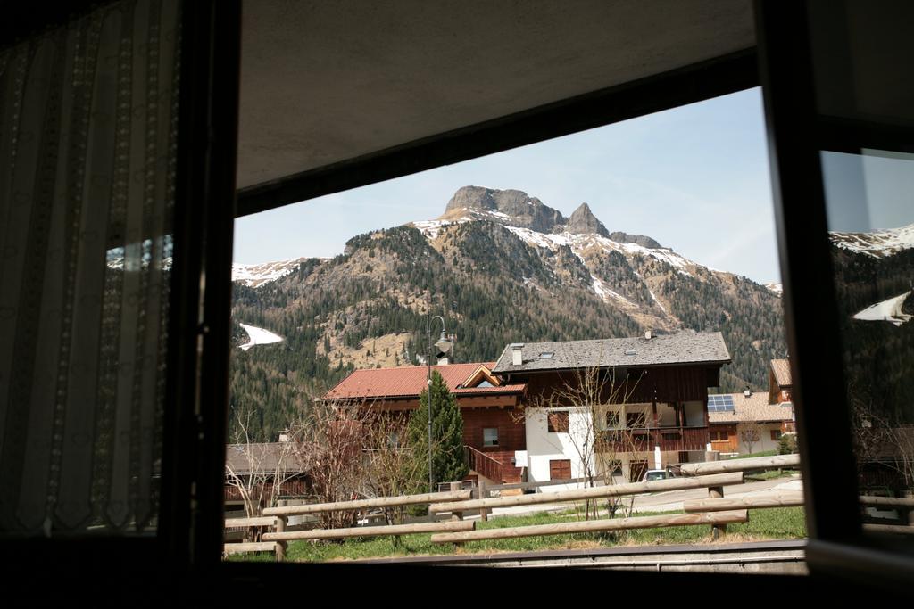 Appartamento Doleda Canazei Rom bilde